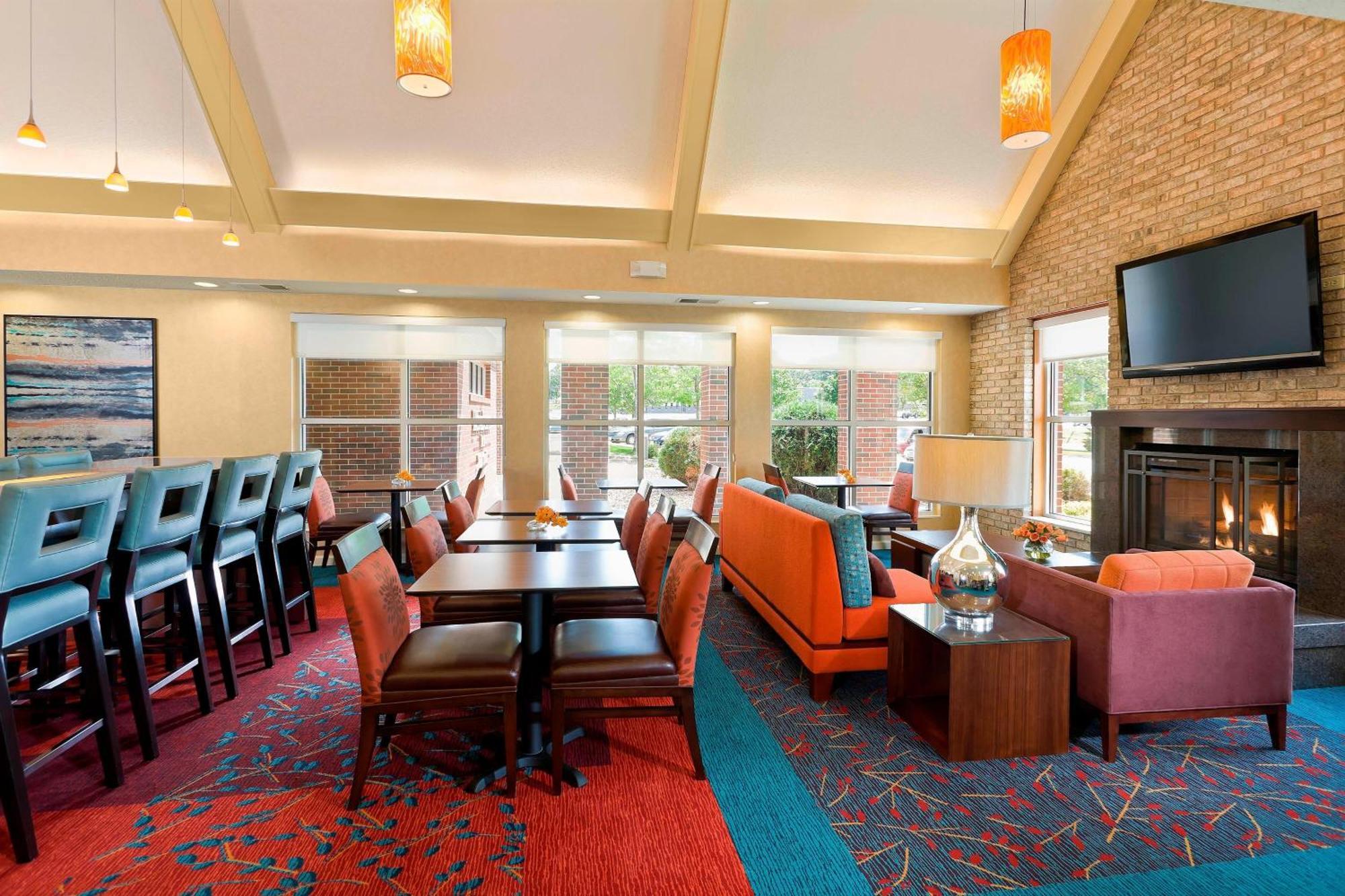 Residence Inn by Marriott Cedar Rapids Exteriör bild
