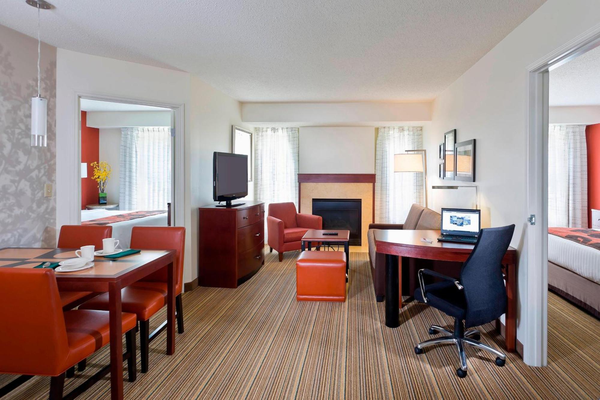 Residence Inn by Marriott Cedar Rapids Exteriör bild